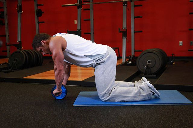 Ab Roller: starting position
