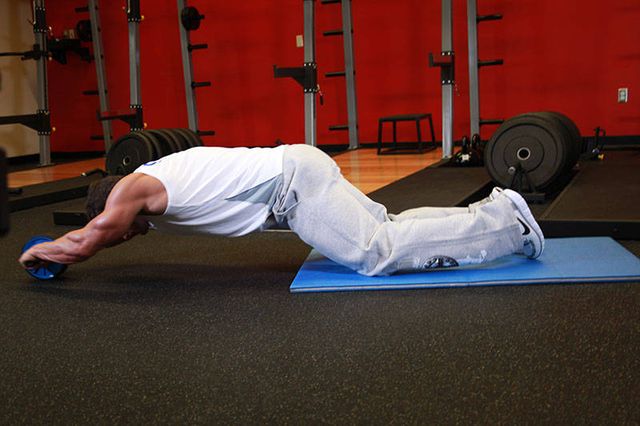 Ab Roller: finishing position