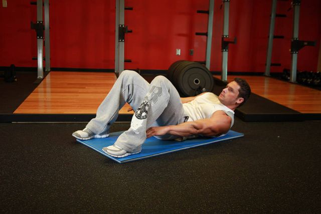 Alternate Heel Touchers: finishing position