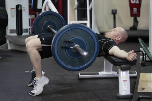 Barbell Hip Thrust: finishing position