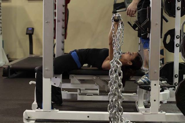 Bench Press with Chains: finishing position