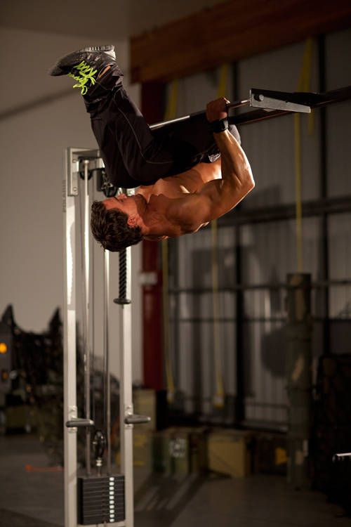 Bodyweight Mid Row: finishing position