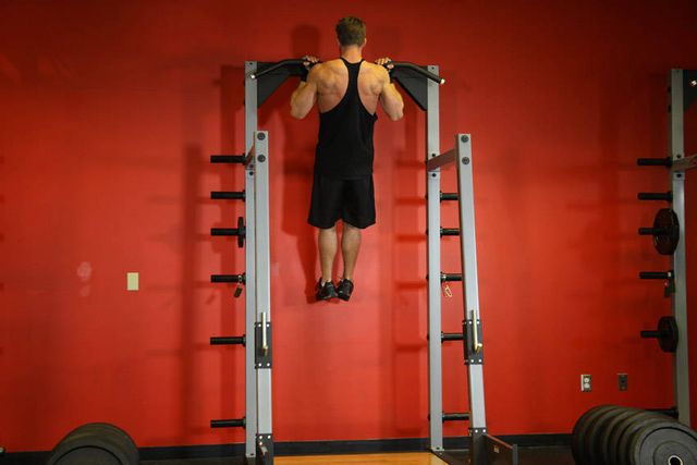 Chin-Up: finishing position