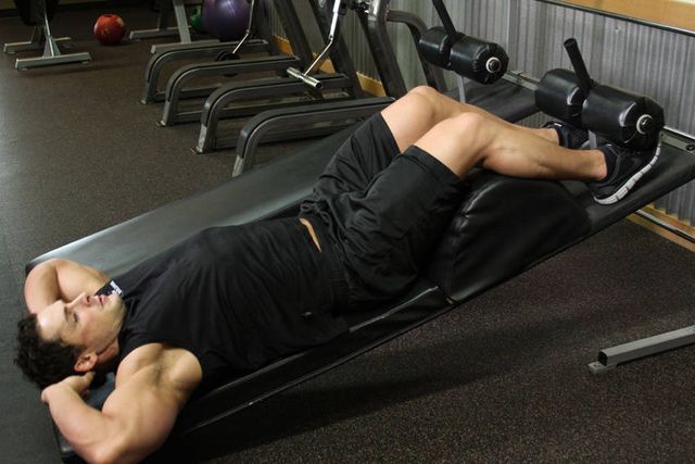 Decline Crunch: starting position