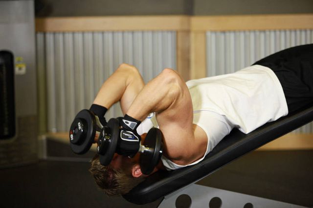 Decline Dumbbell Triceps Extension: finishing position