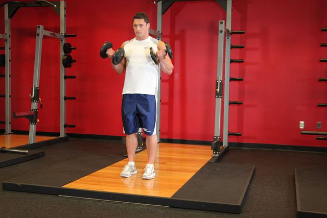 Dumbbell Bicep Curl: finishing position