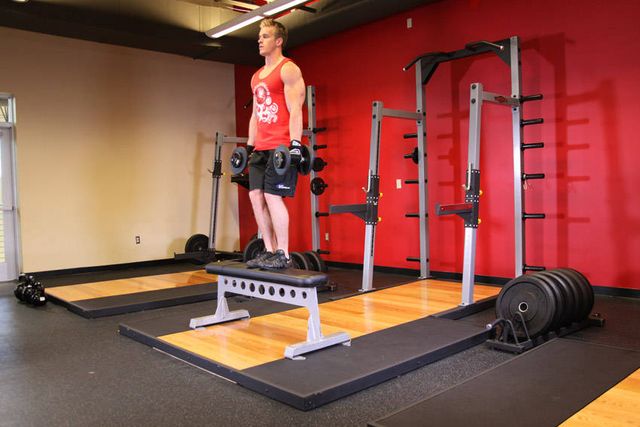 Dumbbell Step Ups: starting position