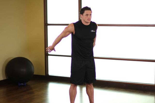 Dynamic Back Stretch: starting position