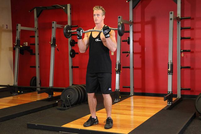 EZ-Bar Curl: finishing position