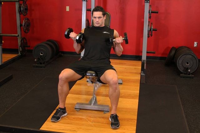 Flexor Incline Dumbbell Curls: finishing position