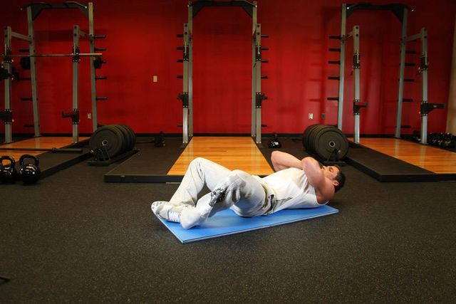 Frog Sit-Ups: starting position