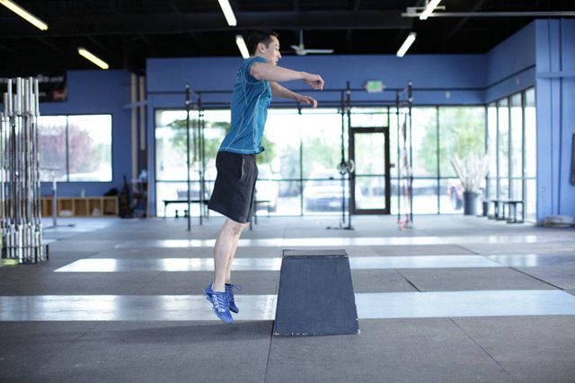 Front Box Jump: finishing position