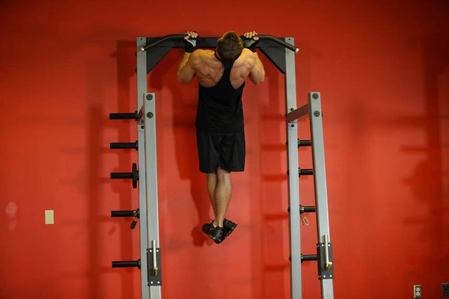 Gironda Sternum Chins: finishing position