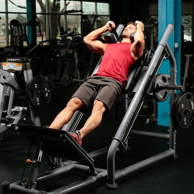 Hack Squat: starting position