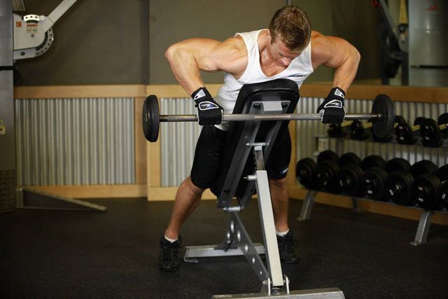 Incline Bench Pull: finishing position