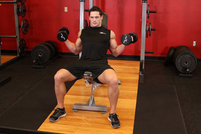 Incline Inner Biceps Curl: finishing position