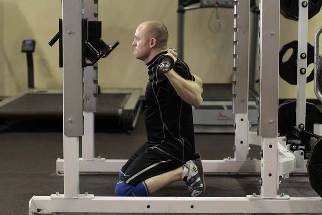Kneeling Squat: finishing position