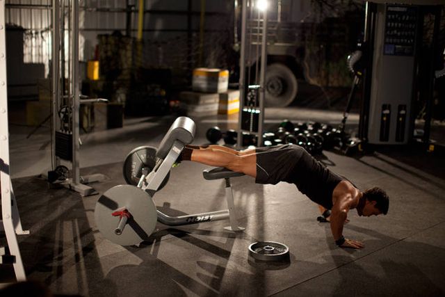 Natural Glute Ham Raise: finishing position