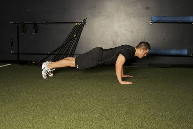 Plyo Push-up: finishing position