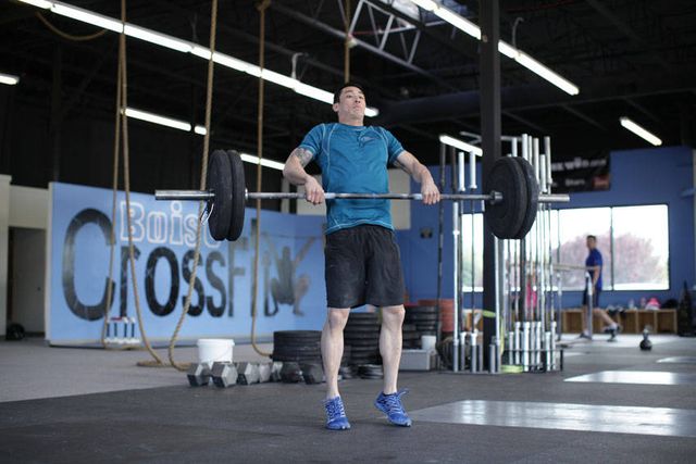 Power Clean: finishing position