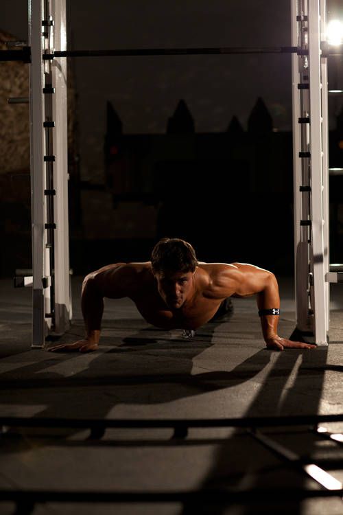 Push-Up Wide: finishing position