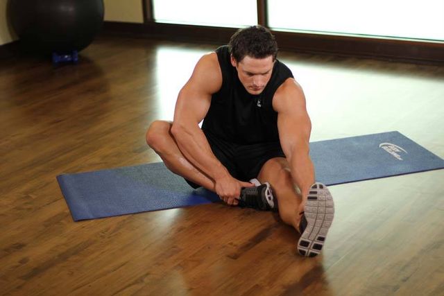 Seated Floor Hamstring Stretch: finishing position