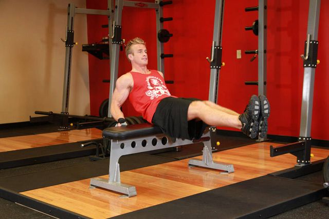 Seated Leg Tucks: finishing position