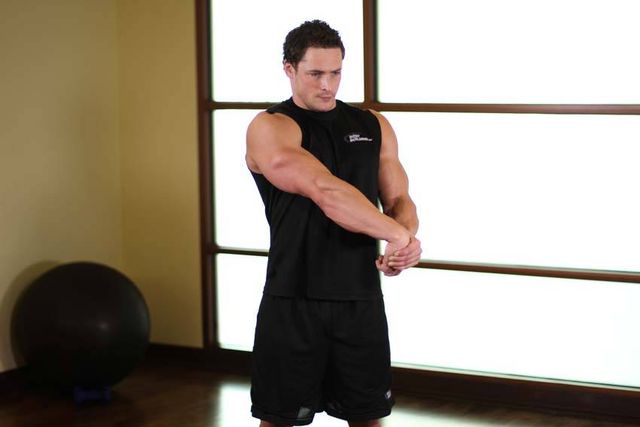 Side Wrist Pull: starting position