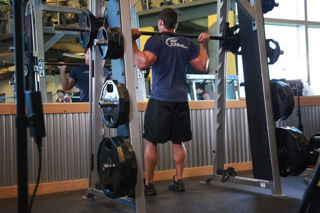 Smith Machine Squat: finishing position